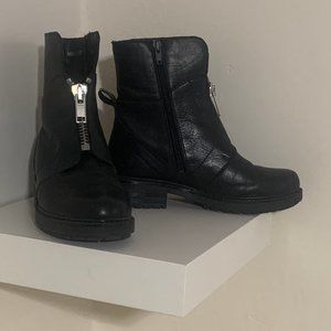 Women's Chelsea Crew Black Label Round Toe Zip 36